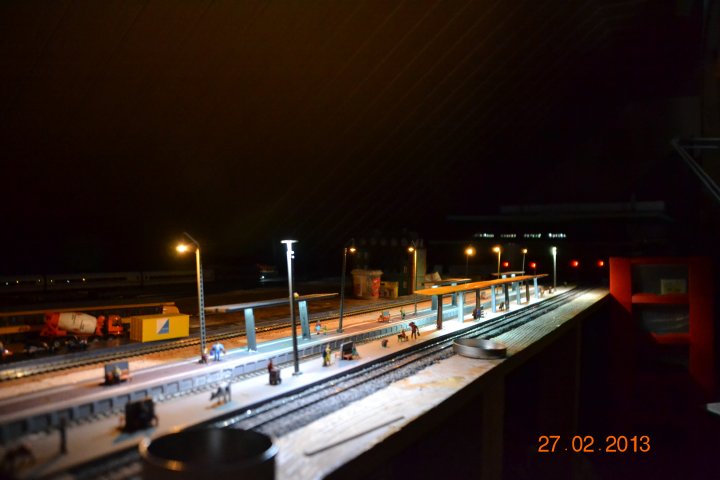 Bahnhof mit Licht